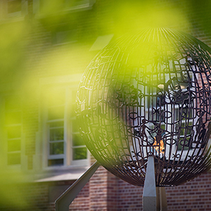 und campus in spring